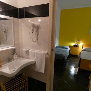 Triple Room Kitchenette